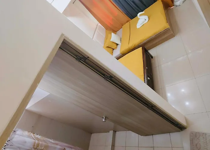 Moa Staycation Near Naia Terminal Wi-fi And Nitflex , Pool View Aparthotel