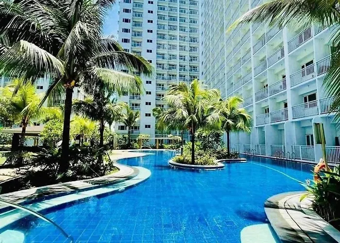 Moa Staycation Near Naia Terminal Wi-fi And Nitflex , Pool View Manila