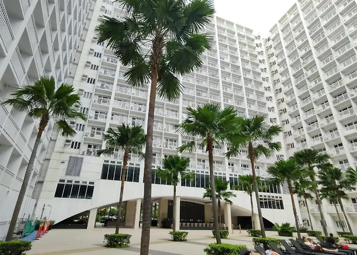 Moa Staycation Near Naia Terminal Wi-fi And Nitflex , Pool View Aparthotel 3*