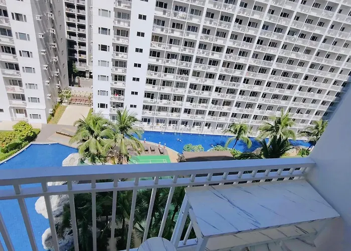 Aparthotel Moa Staycation Near Naia Terminal Wi-fi And Nitflex , Pool View Manila